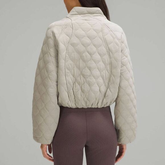 Lululemon Quilted Bomber Jacket Riverstone/Tan Size 4 EUC - Picture 2 of 8